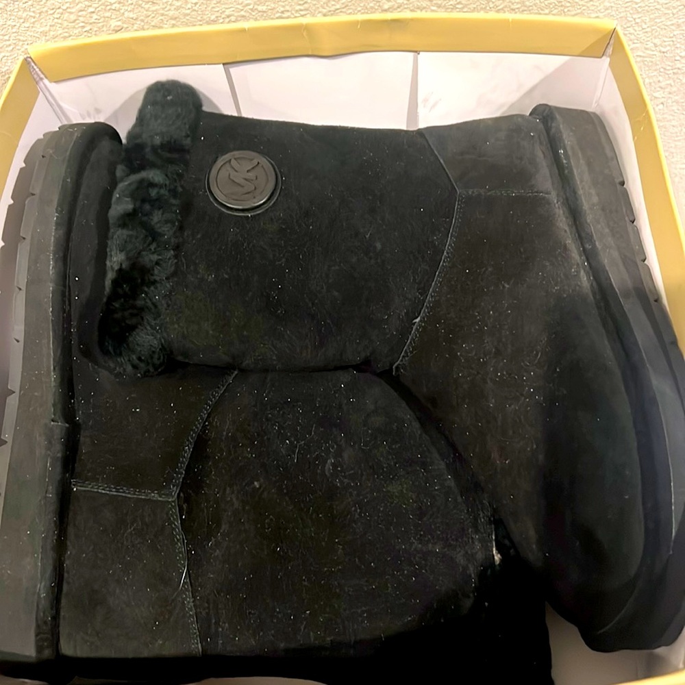 New Michael kors MK Shearling Winter MID boot suede style 40F4WIFB5S NIB size 10 - Picture 2 of 6